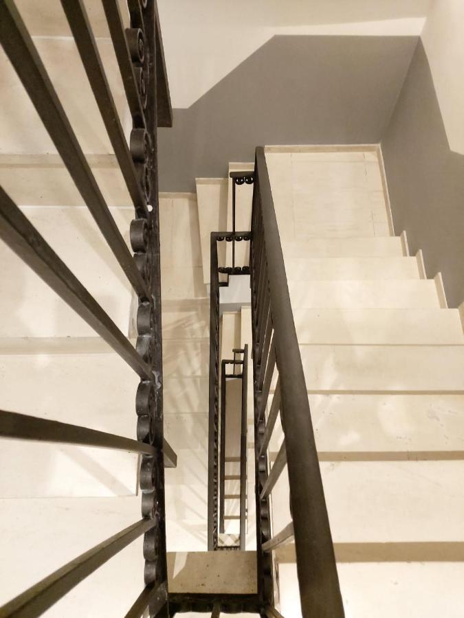 Apartamento Nuevo Y Reformado Al Lado De La Gran Via Madrilena Esterno foto