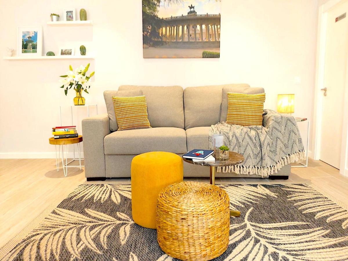 Apartamento Nuevo Y Reformado Al Lado De La Gran Via Madrilena Esterno foto