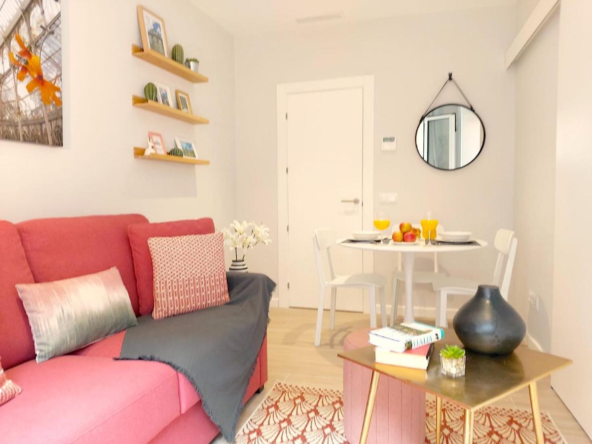 Apartamento Nuevo Y Reformado Al Lado De La Gran Via Madrilena Esterno foto